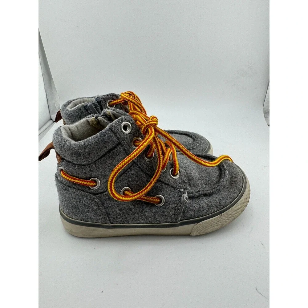 Gap Kids Boys Sneakers‎ Shoes Size 7 Oxide Gray Flannel High-Top Lace Up Casual